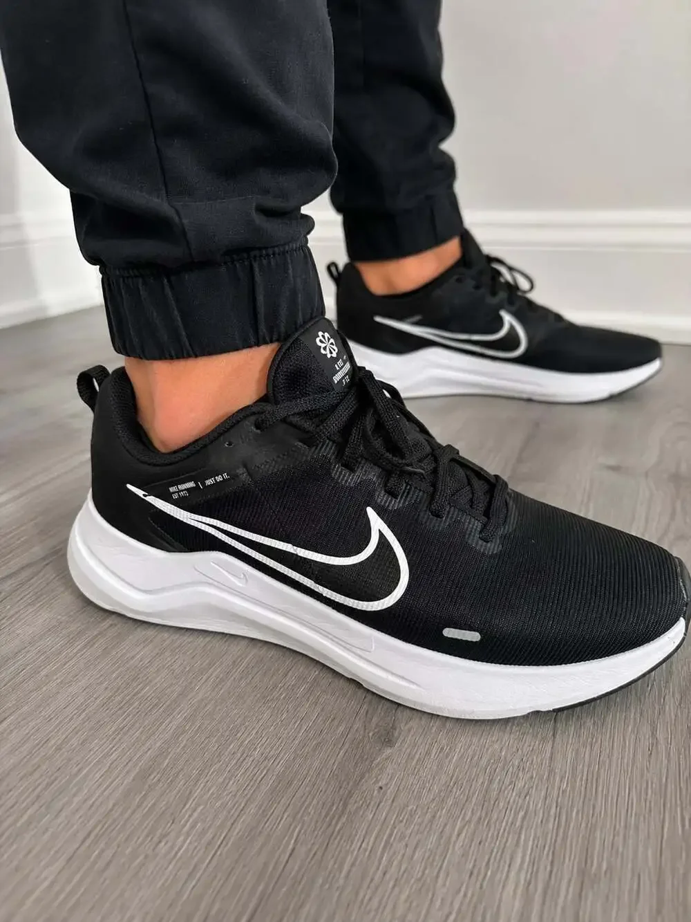 Nike Downshifter‎ 12 Running Shoes Black White Size 10